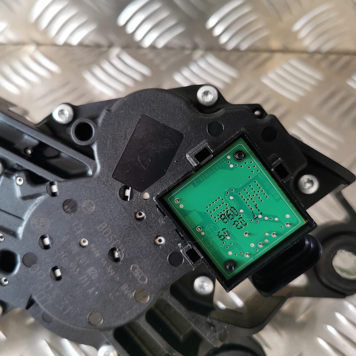 VW Golf 6 1K 08-12 Heckwischermotor Wischermotor hinten 5K6955711A VW Golf 6 1K 08-12 Heckwischermotor Wischermotor hinten 5K6955711A